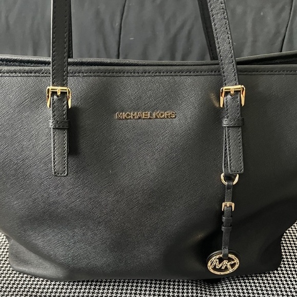 Michael Kors Handbags - Michael Kors Jet Set Medium Travel Saffiano Leather Tote - Black 30T5GTV…